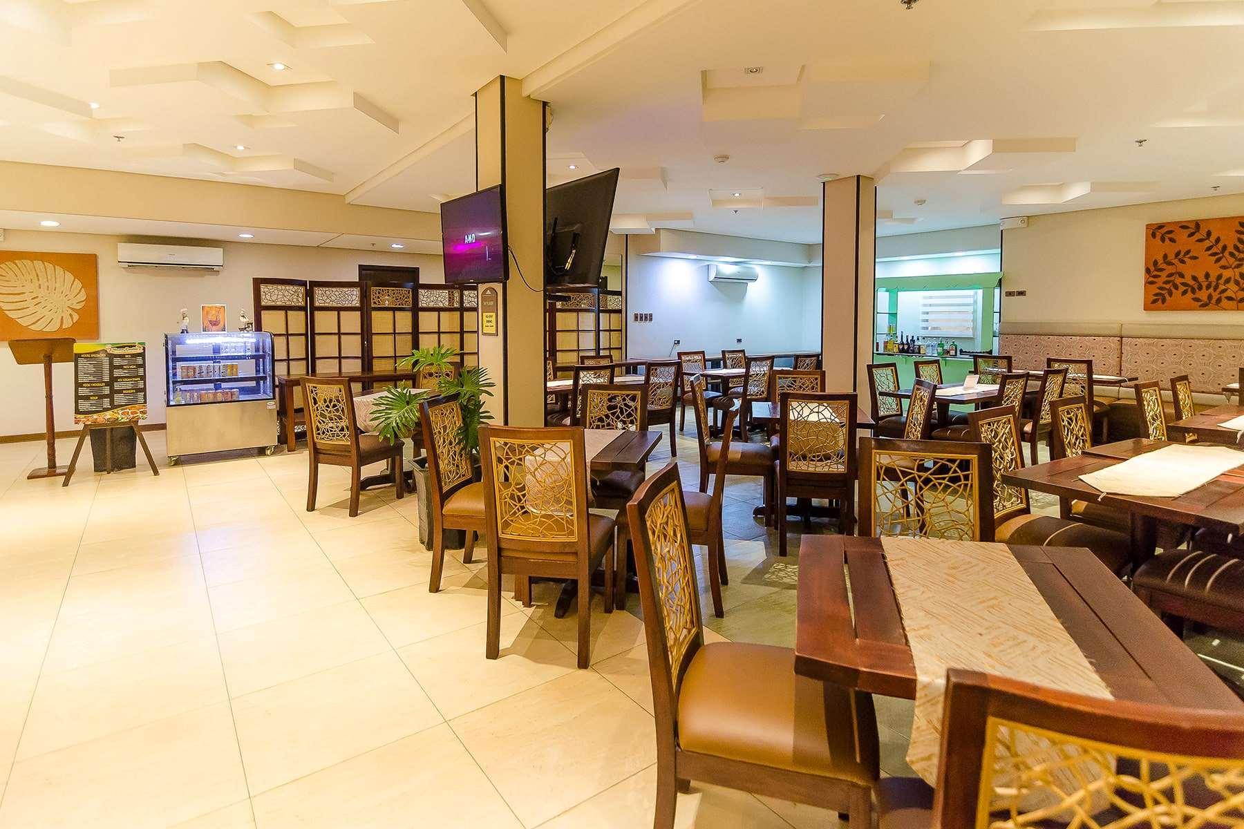 Microtel By Wyndham Davao City Kültér fotó