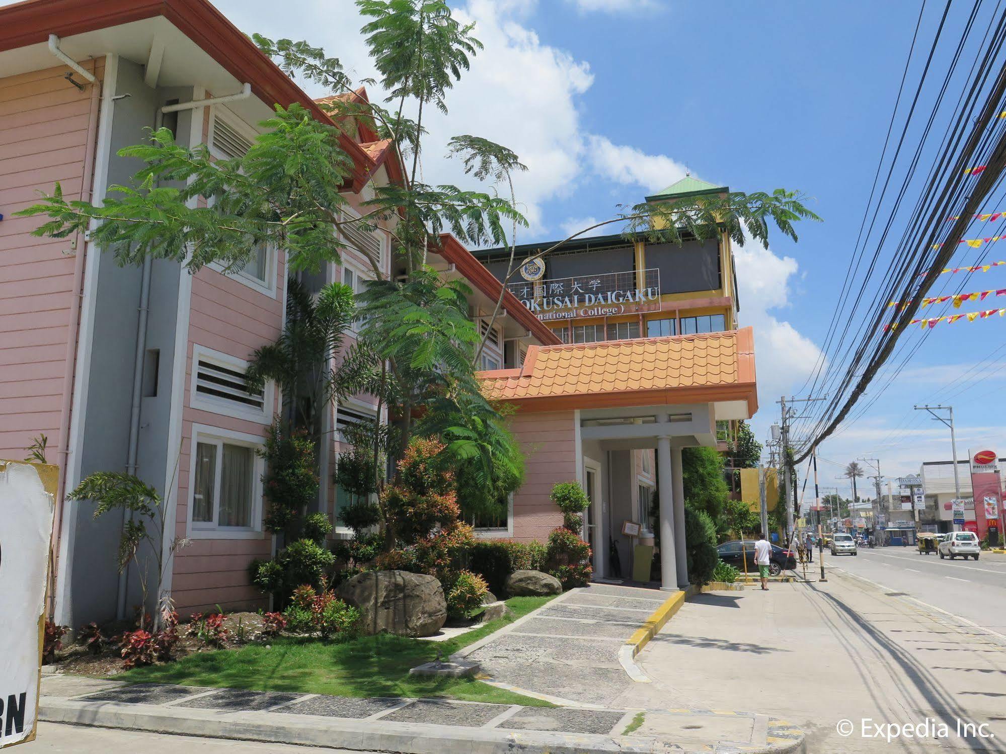 Microtel By Wyndham Davao City Kültér fotó