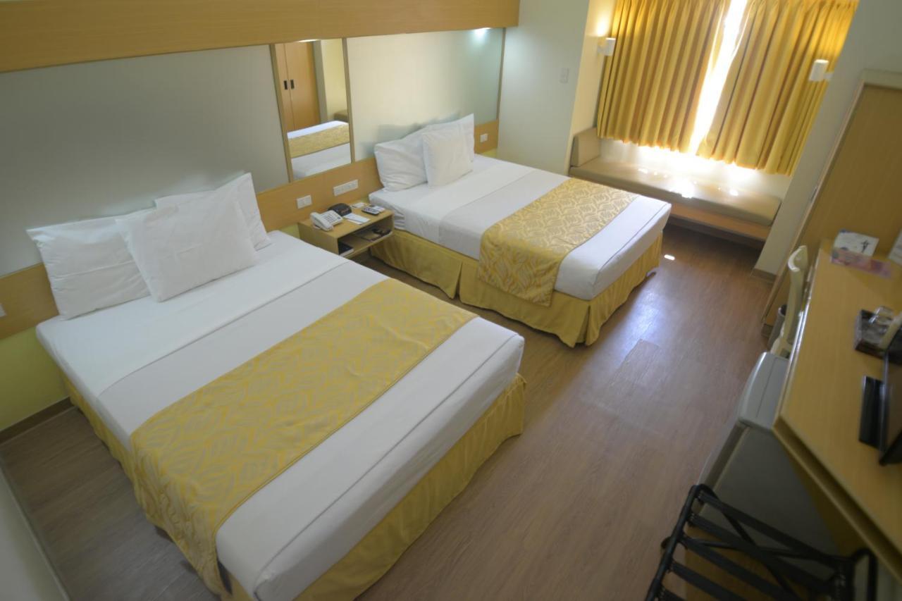 Microtel By Wyndham Davao City Szoba fotó